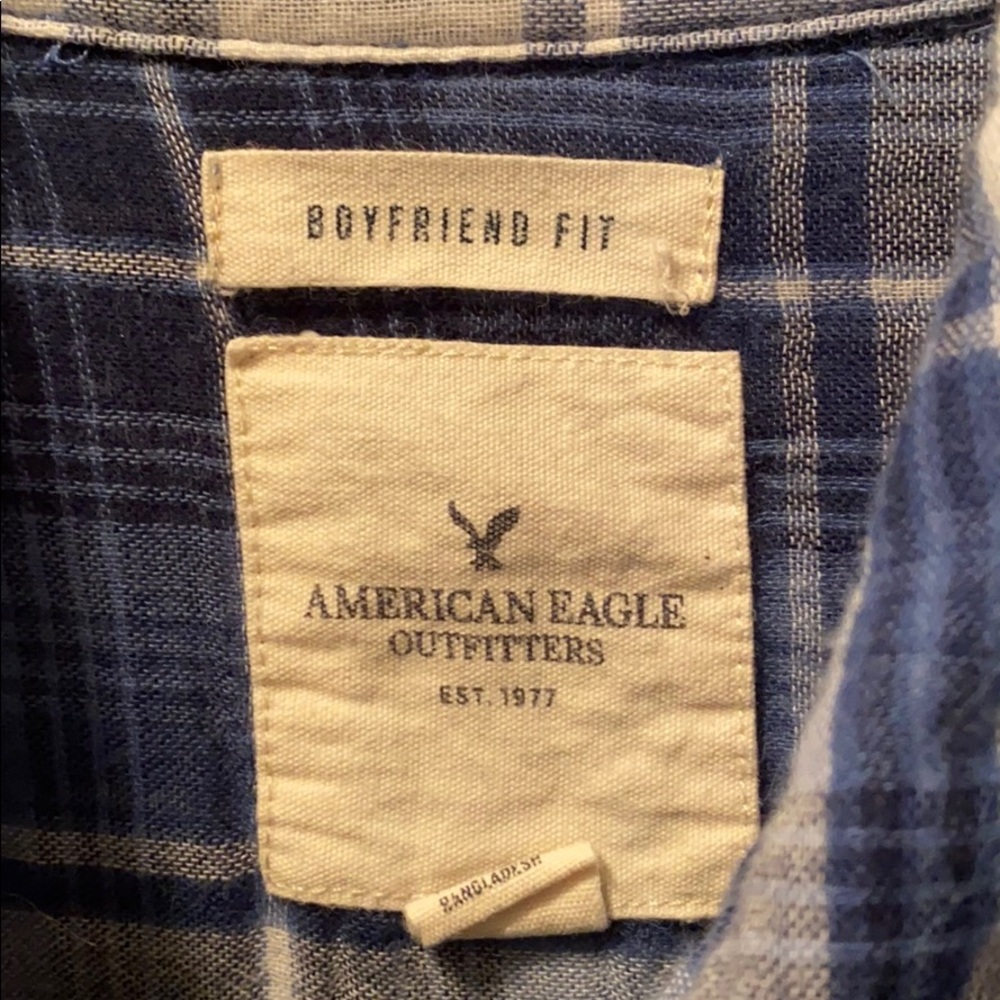 Long sleeve button up - Picture 2 of 3